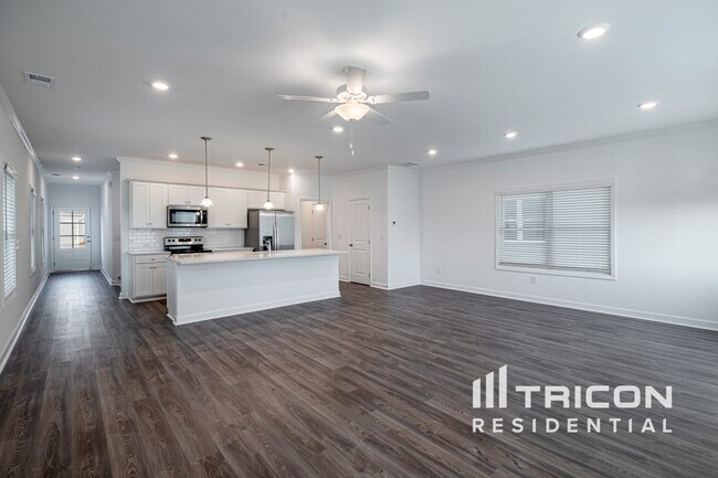Building Photo - 124 E Rdg Wy