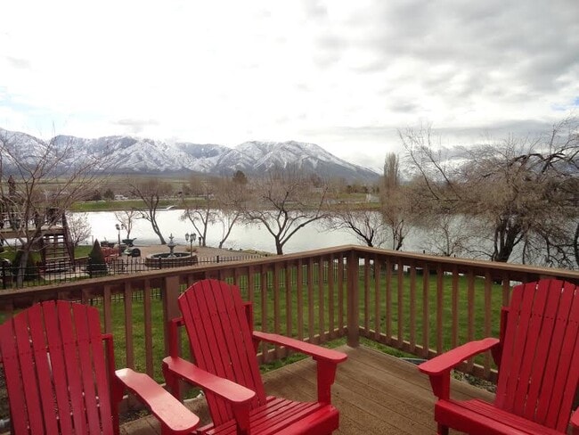 Building Photo - 228 Delgada Ln