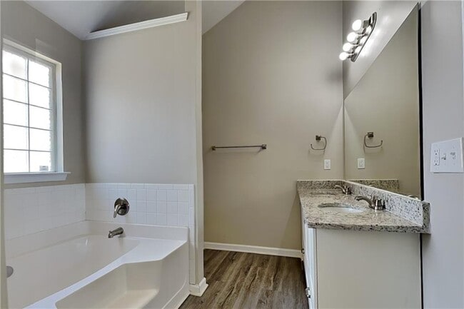 Building Photo - 4341 Ash Tree St SW