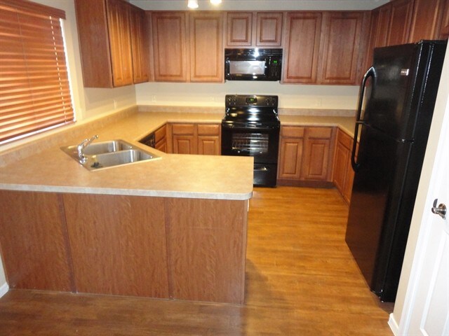Building Photo - 8530 E Pena Blanca Dr