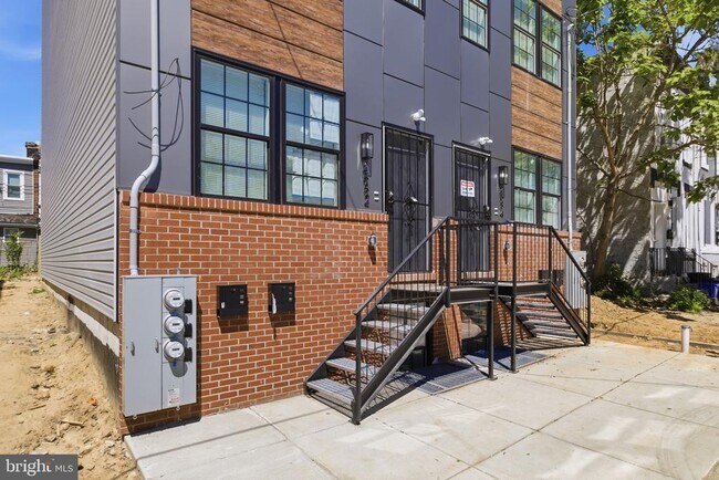 Building Photo - 2534 N 11th St