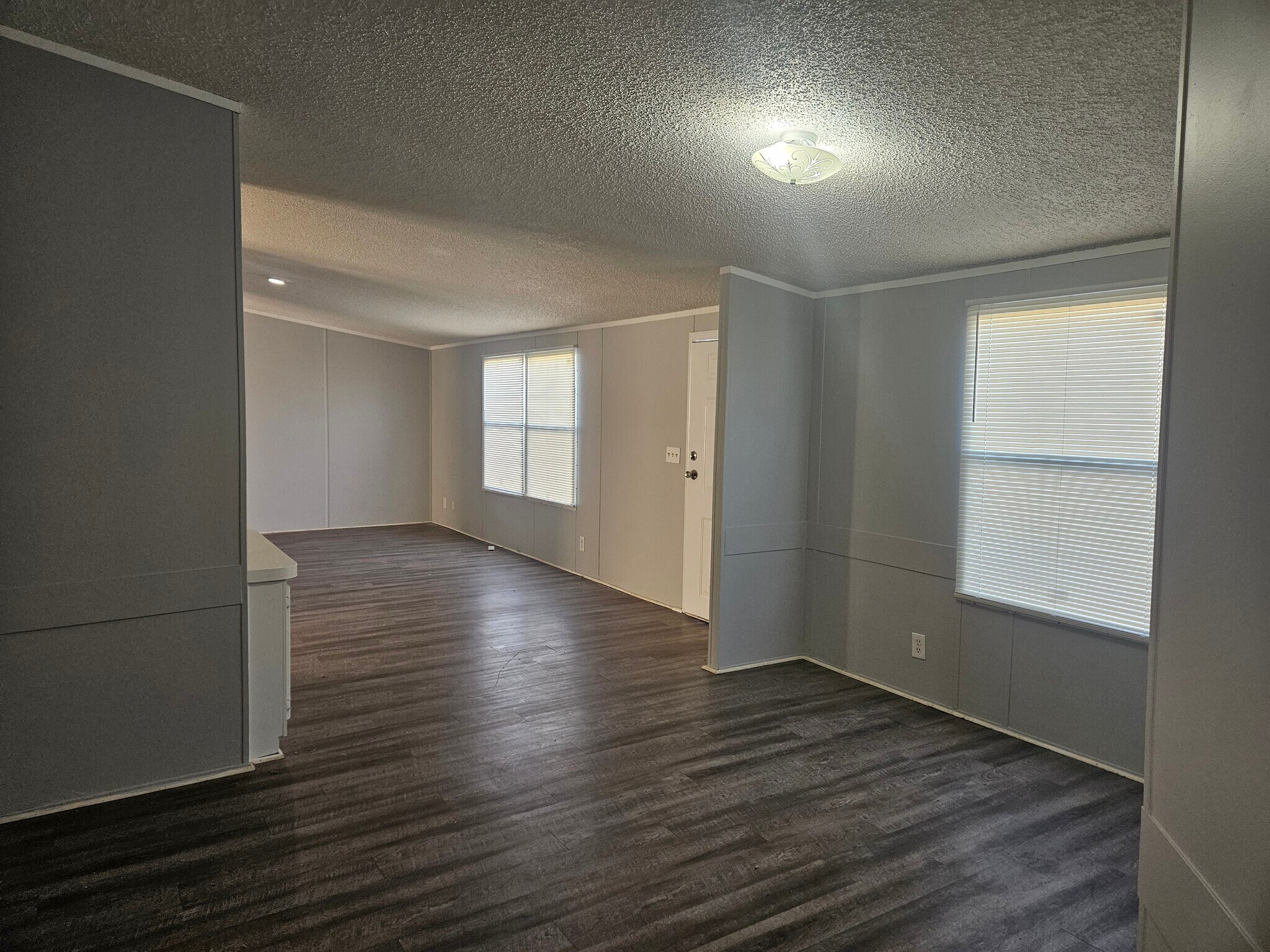 Building Photo - 41 Lynnwood Cir