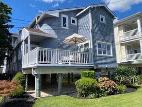 Building Photo - 9417 Winchester Ave