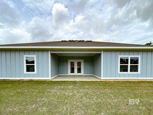 Building Photo - 510 Hardwood Ave