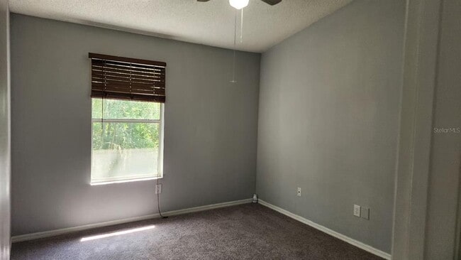 Building Photo - 5990 Braemar Pl