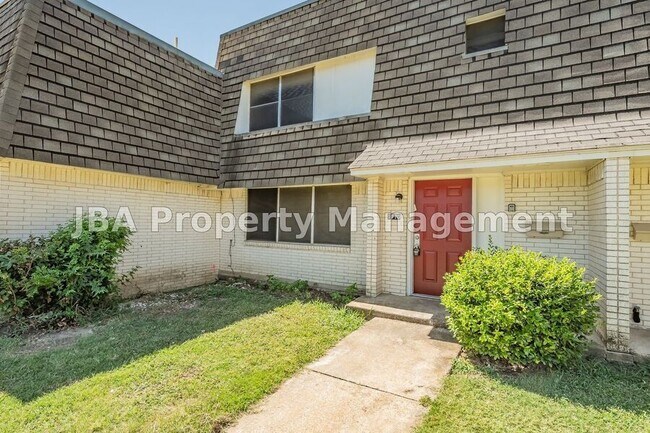 Building Photo - 1770 Farleigh Ct