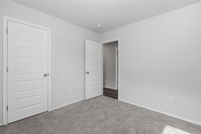Building Photo - 11832 NW 94th St