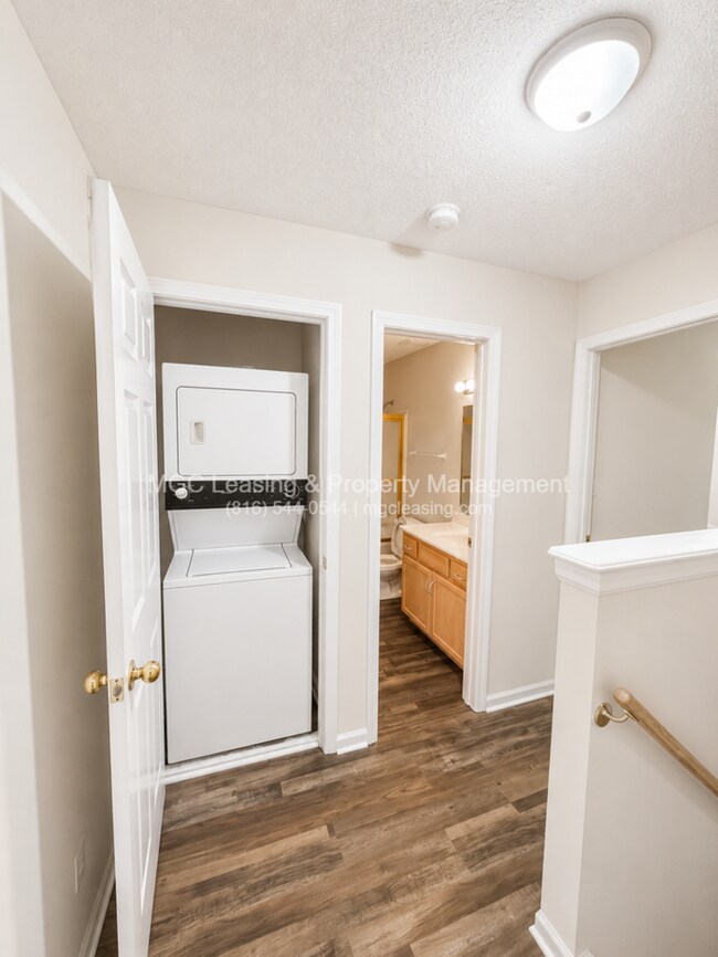 Building Photo - RENT SPECIAL | MOVE IN BY 8/31/26 & GET A FREE 55-inch TV!!