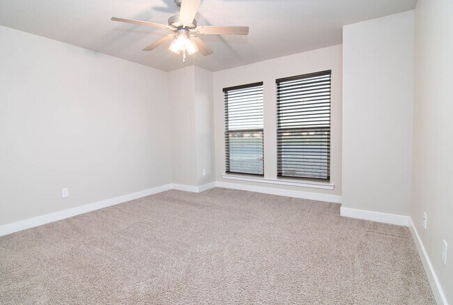 Building Photo - 6841 Rio Pl