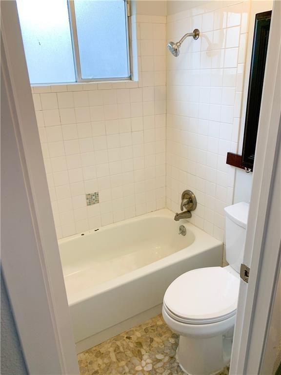 Building Photo - 610 Buckskin Dr