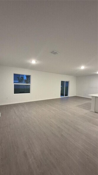 Building Photo - 6220 Botticella Blvd