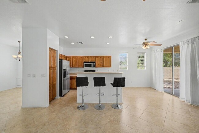 Building Photo - 15235 W Windward Ave