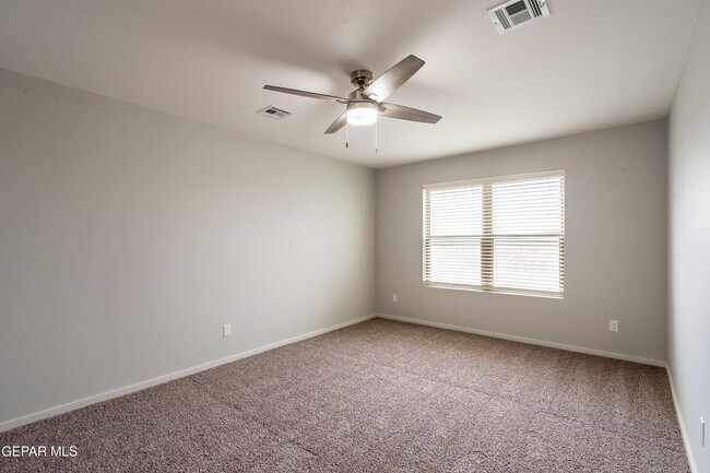 Building Photo - 720 Paseo Dulce Ave