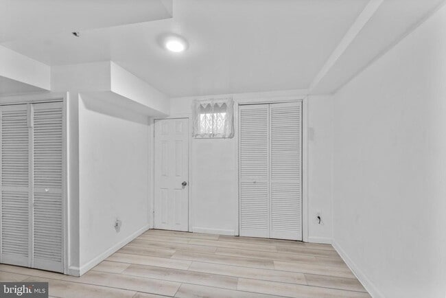 Building Photo - 633 Walker Ave