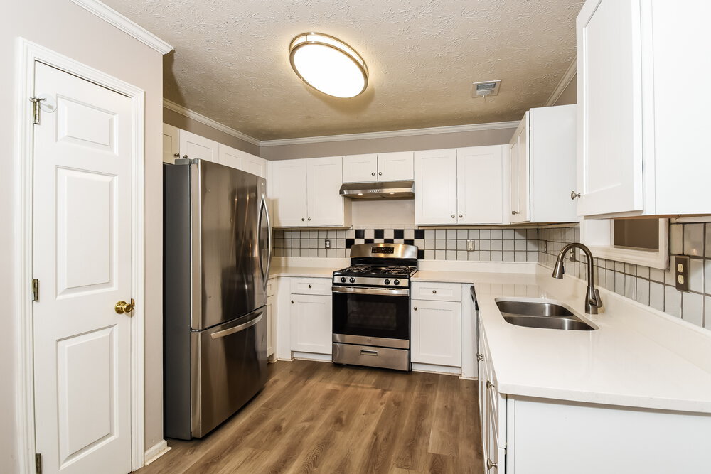 Building Photo - 3082 Sentinel Cir