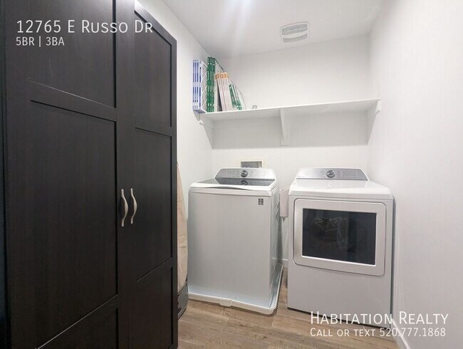 Building Photo - 12765 E Russo Dr