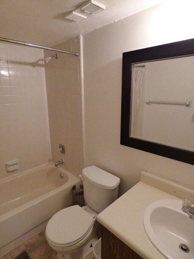 Building Photo - 12125 Napiers Cir