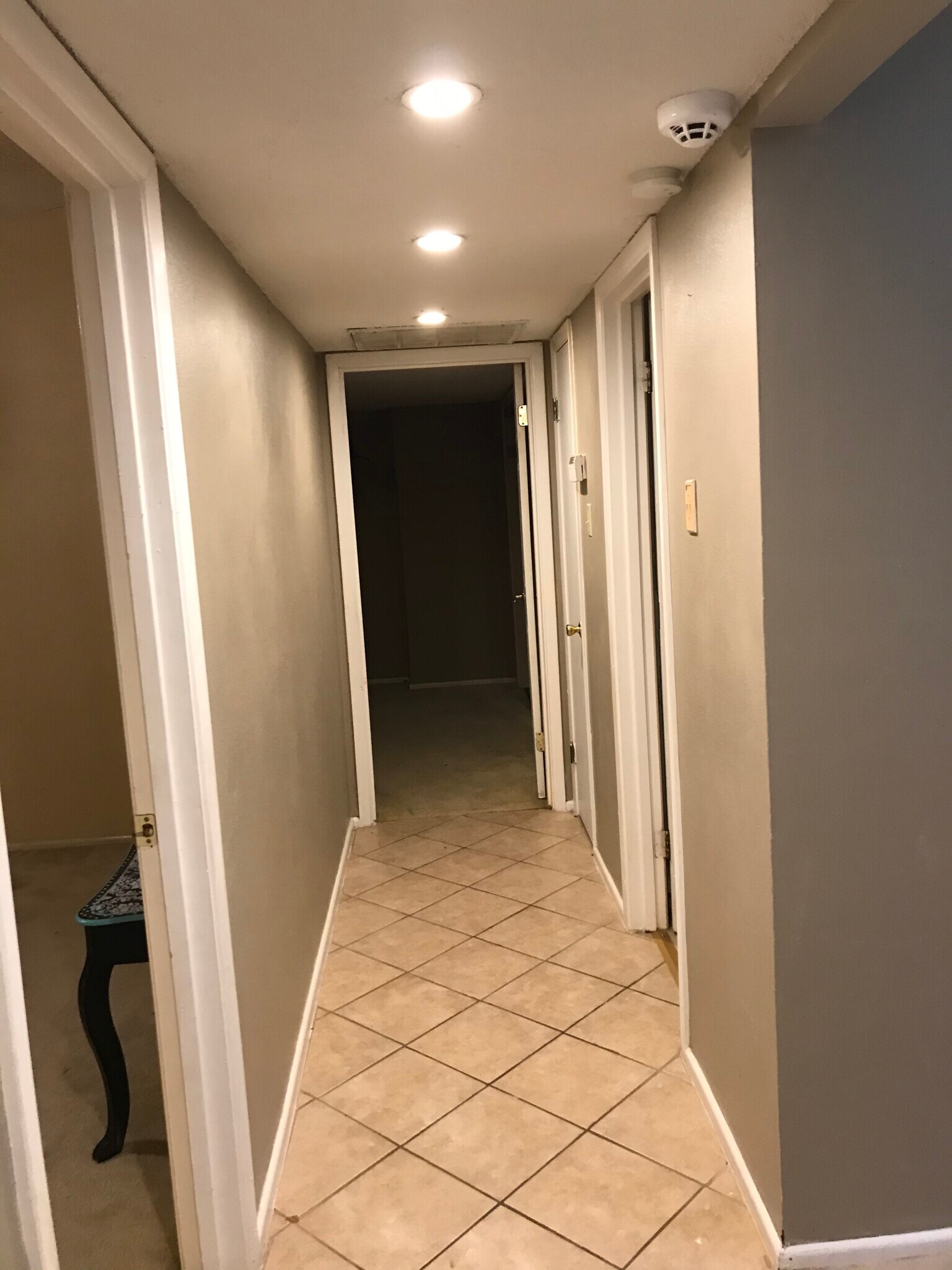 Upstairs hallway - 9306 Fernglen Dr