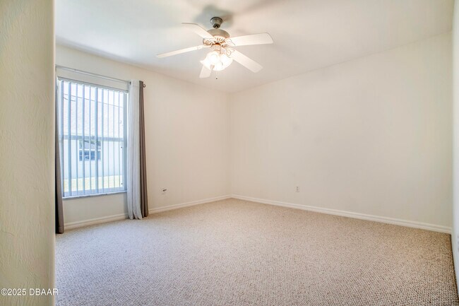 Building Photo - 6115 Sabal Point Cir