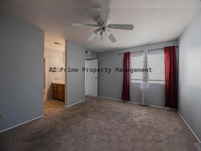 Building Photo - 2019 W Lemon Tree Pl