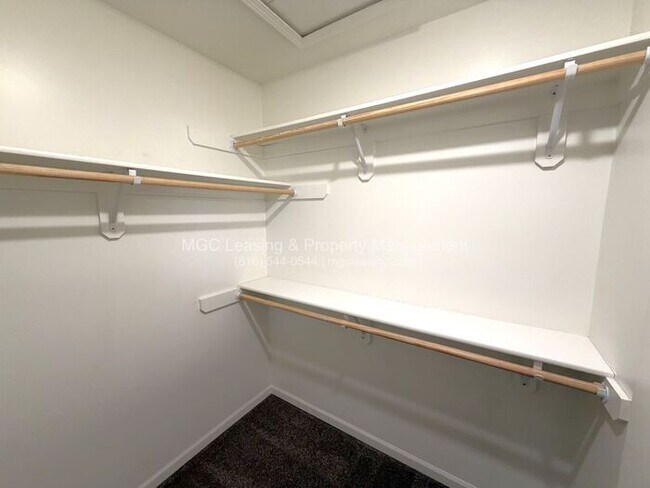 Building Photo - Beautiful Serrano Townhome with FULLY FINISHED Walk-out Basement