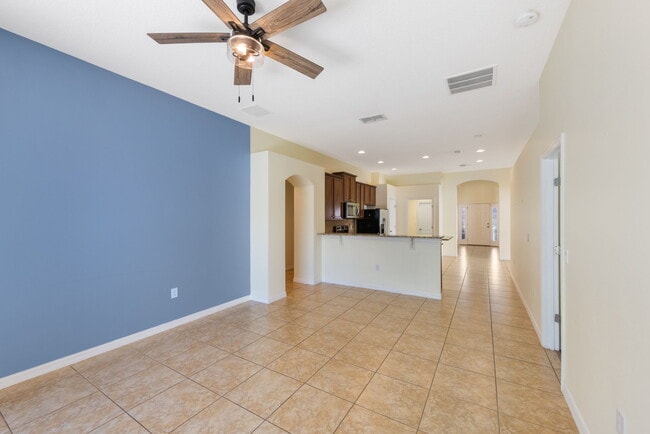 Building Photo - 2831 Whistlewood Dr