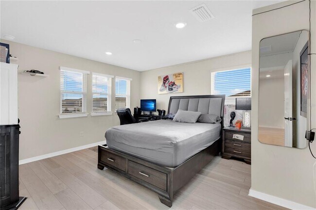 Building Photo - 6920 Rosy Sky Ave