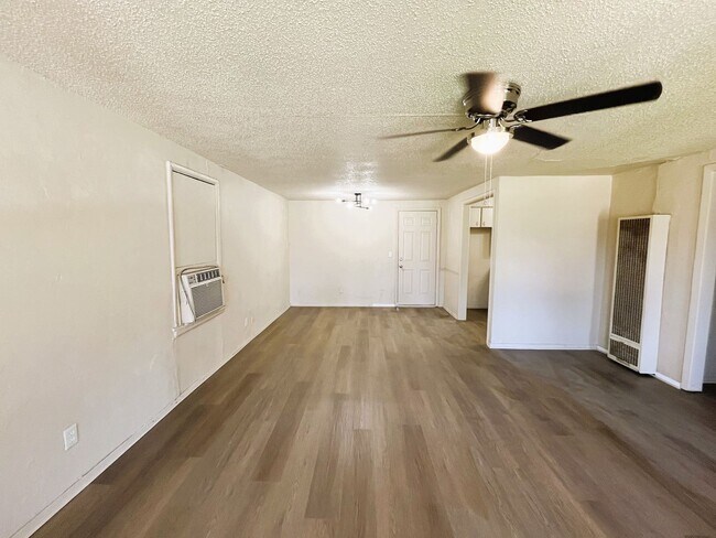 Building Photo - 1033 SW 63rd St