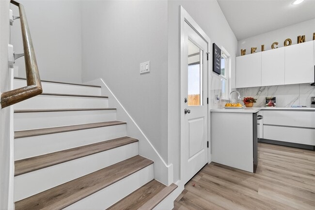 Building Photo - 6702 Metro Blvd