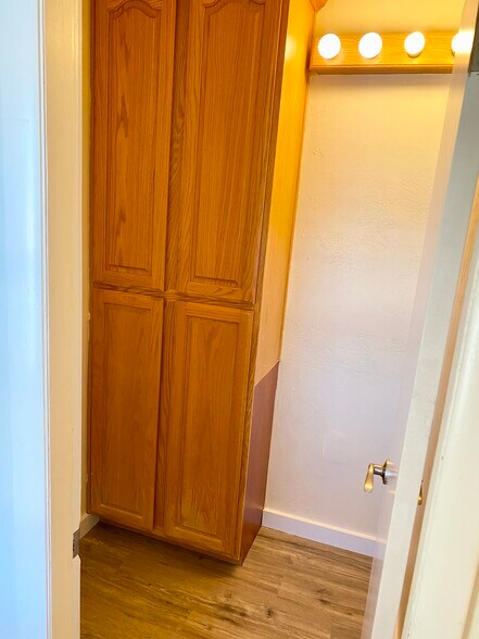 Building Photo - 244 S 100 W