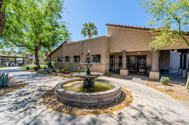 Building Photo - 5995 N 78th St