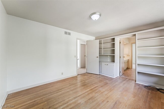 Building Photo - 41 S Cedar St