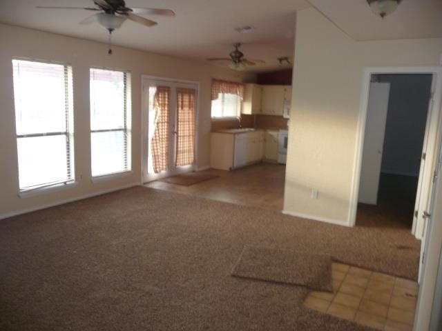 Building Photo - 114 SE Trenton Rd