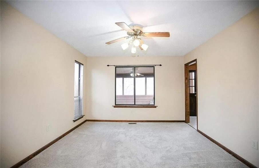 Building Photo - 5100 Forest Mist Dr