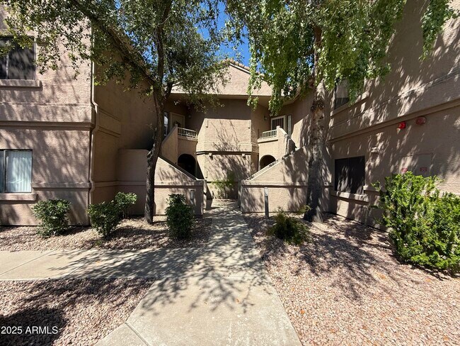 Building Photo - 15050 N Thompson Peak Pkwy