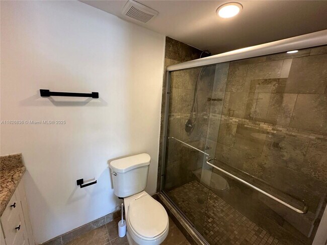 Building Photo - 4830 SW 41st Ave