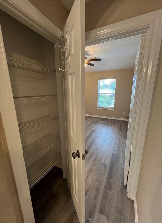 Building Photo - 5119 Big Meadow Ln