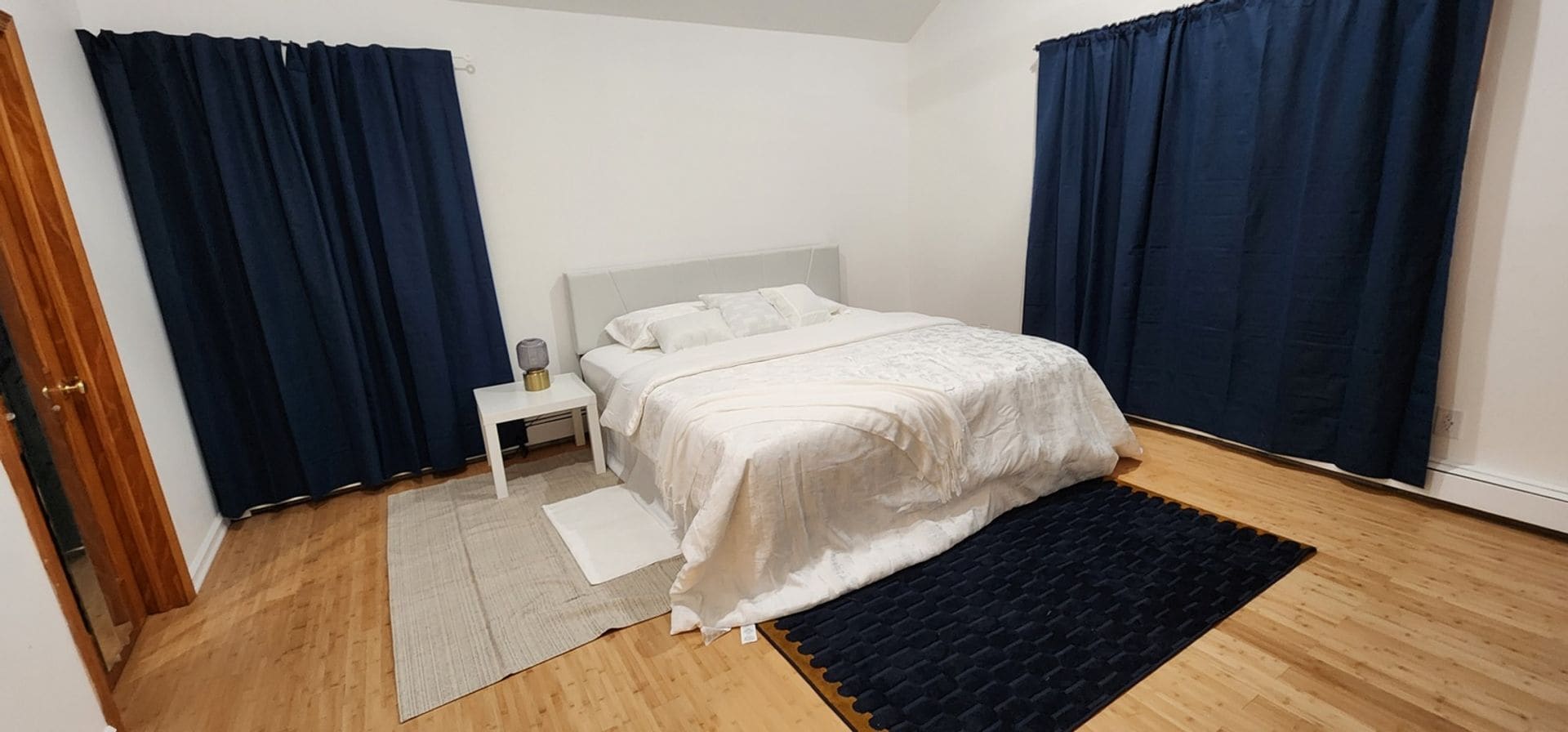 Building Photo - 150 E Walnut St