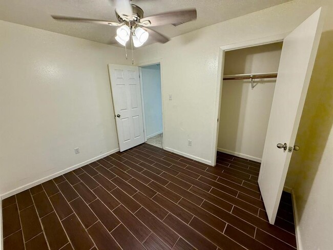 Building Photo - 18611 Bridoon Dr