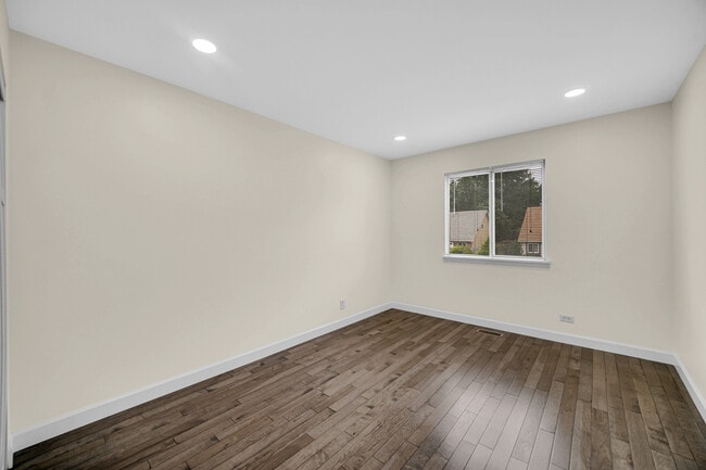 Building Photo - 1807 Whitney Dr