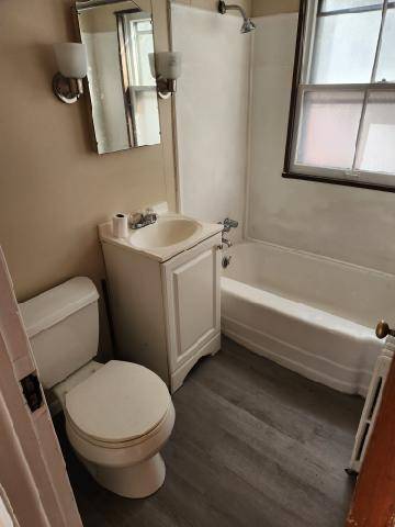 Building Photo - 2120 Highland Ave