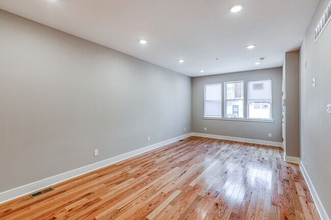 Building Photo - Brand New Luxury Apartments Brewerytown
