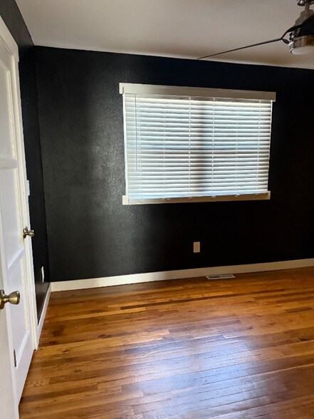 Building Photo - 1885 W Berkeley Pl