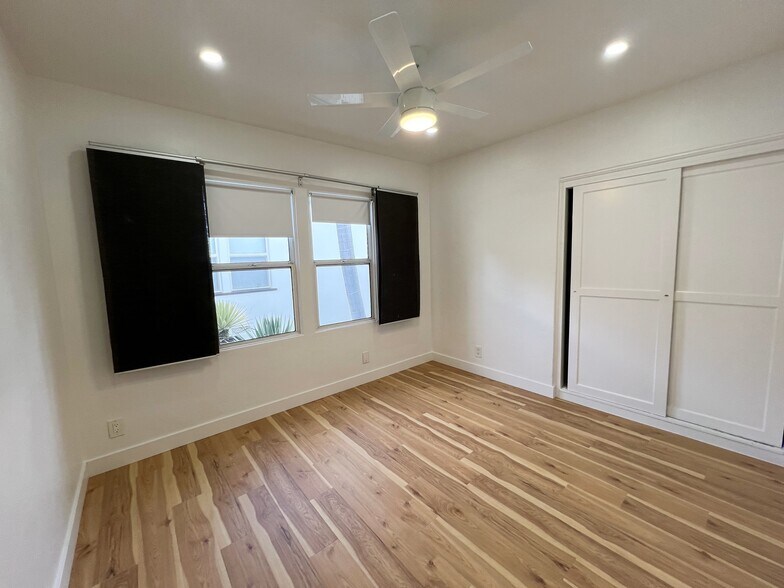 bright bedroom - 3207 30th St