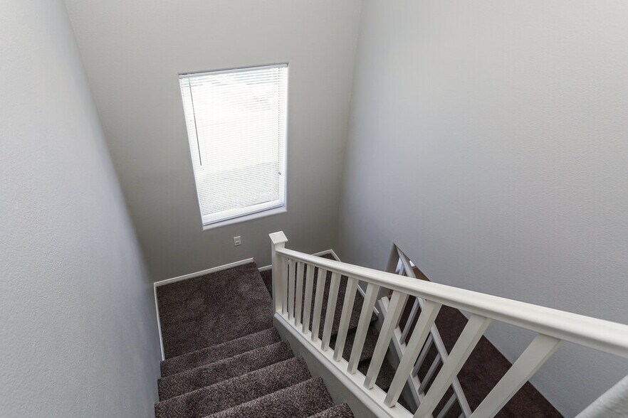 Building Photo - 8636 Pitch Fork Ave