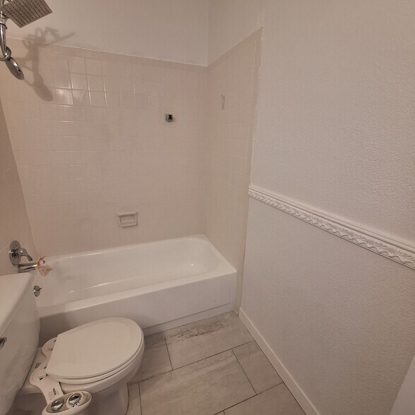 Building Photo - 3535 Rebecca Ln