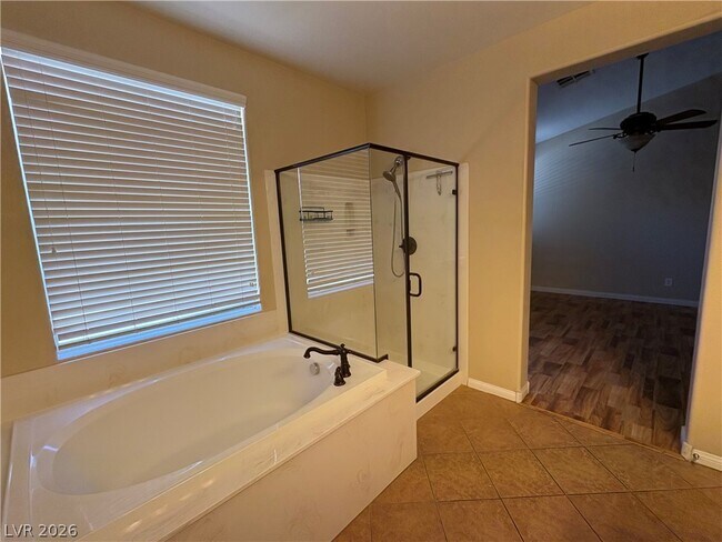 Building Photo - 9113 W Parkstone Ave