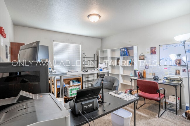 Building Photo - 278 Cascade Ct