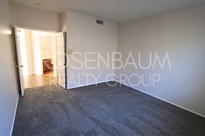 Building Photo - 534 S Pueblo St