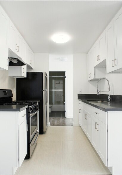 Building Photo - 5837 Virginia Ave